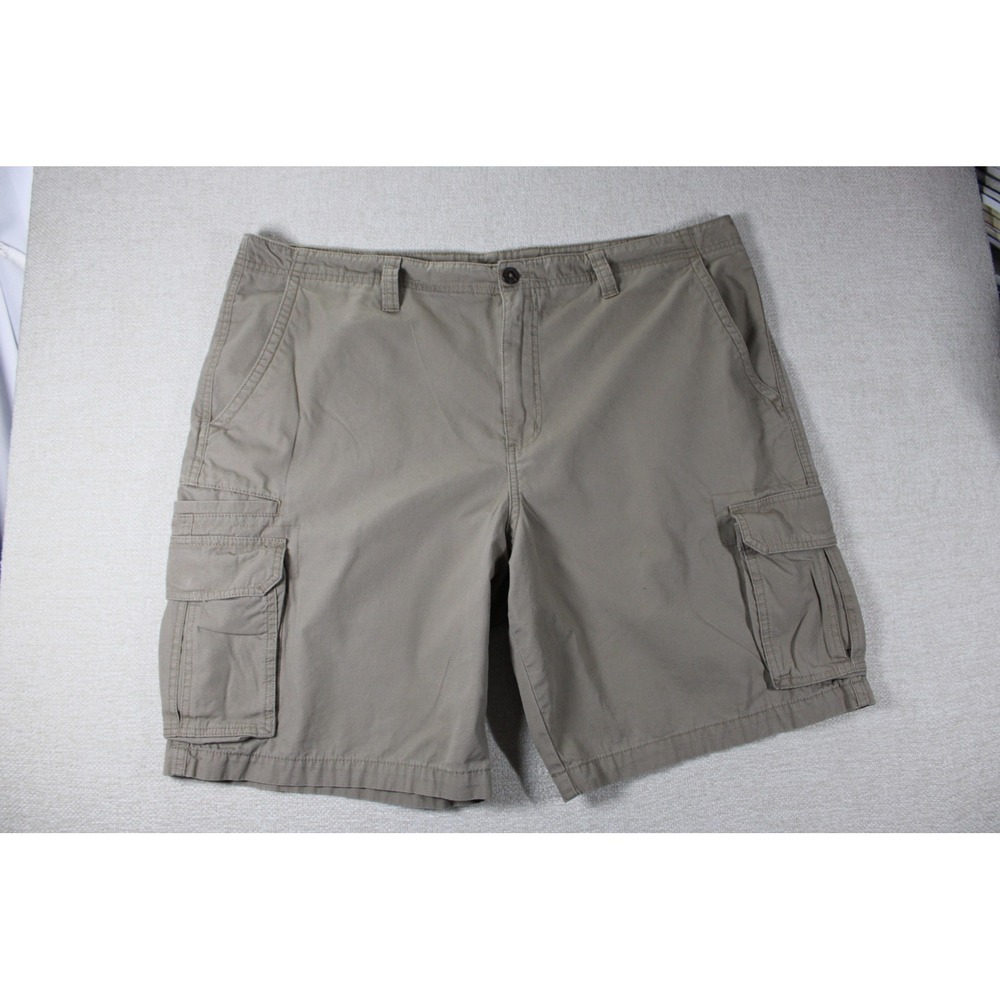 Magellan Outdoors Mens Khaki Tan Cargo Shorts Size 40W Cotton Canvas MC0081